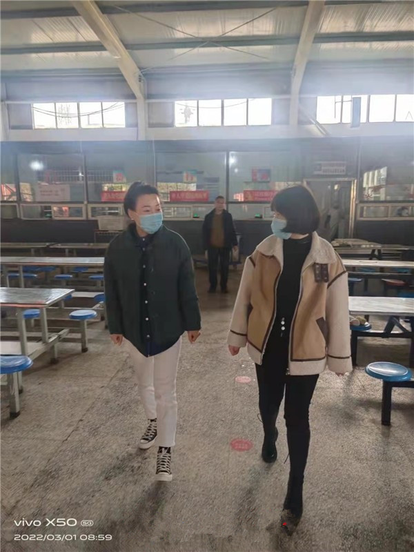 周丽_副本.jpg