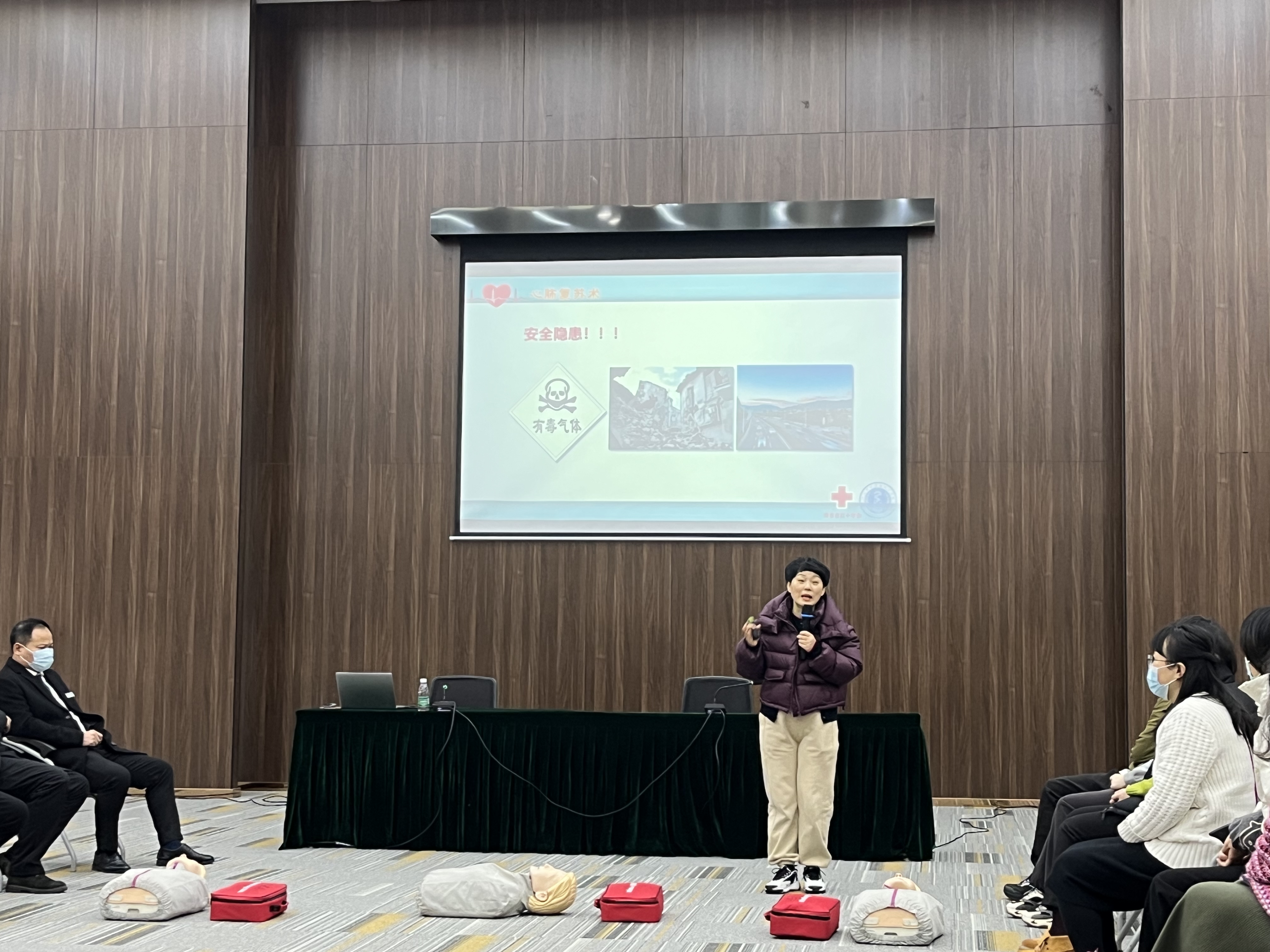 江宁开发区无线谷应急救援培训活动照片1.jpg