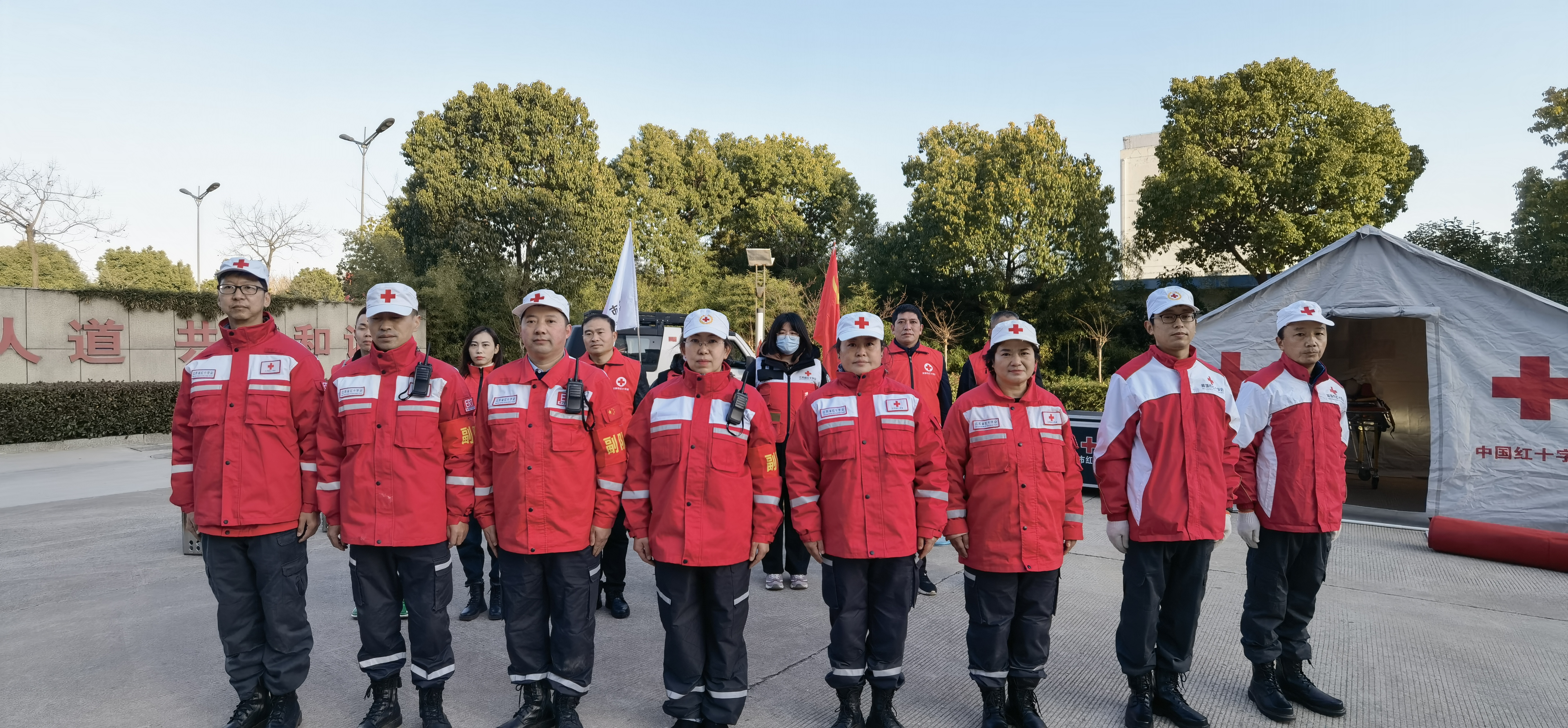 1.队员合照.jpg