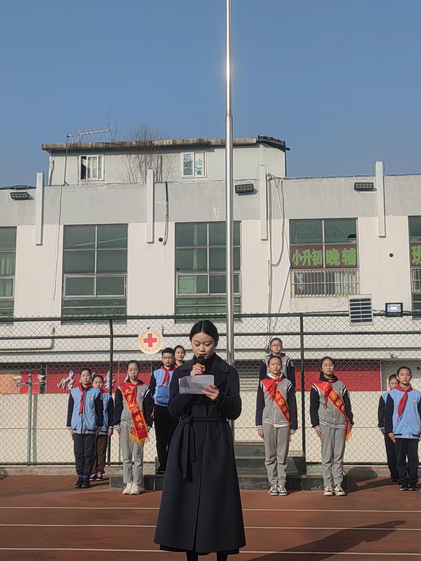 南京市百家湖小学红十字会开展春季传染病预防知识宣传活动 (1)(1).jpg