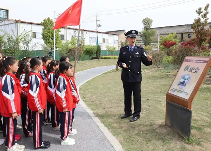 微信图片_20230414165323_副本.jpg