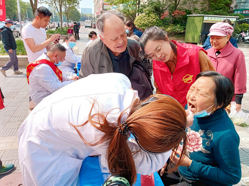 铜沛博爱送健康.jpg