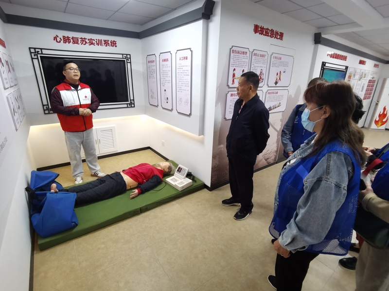 虎丘街道消防安全实训中心接待新观众.jpg