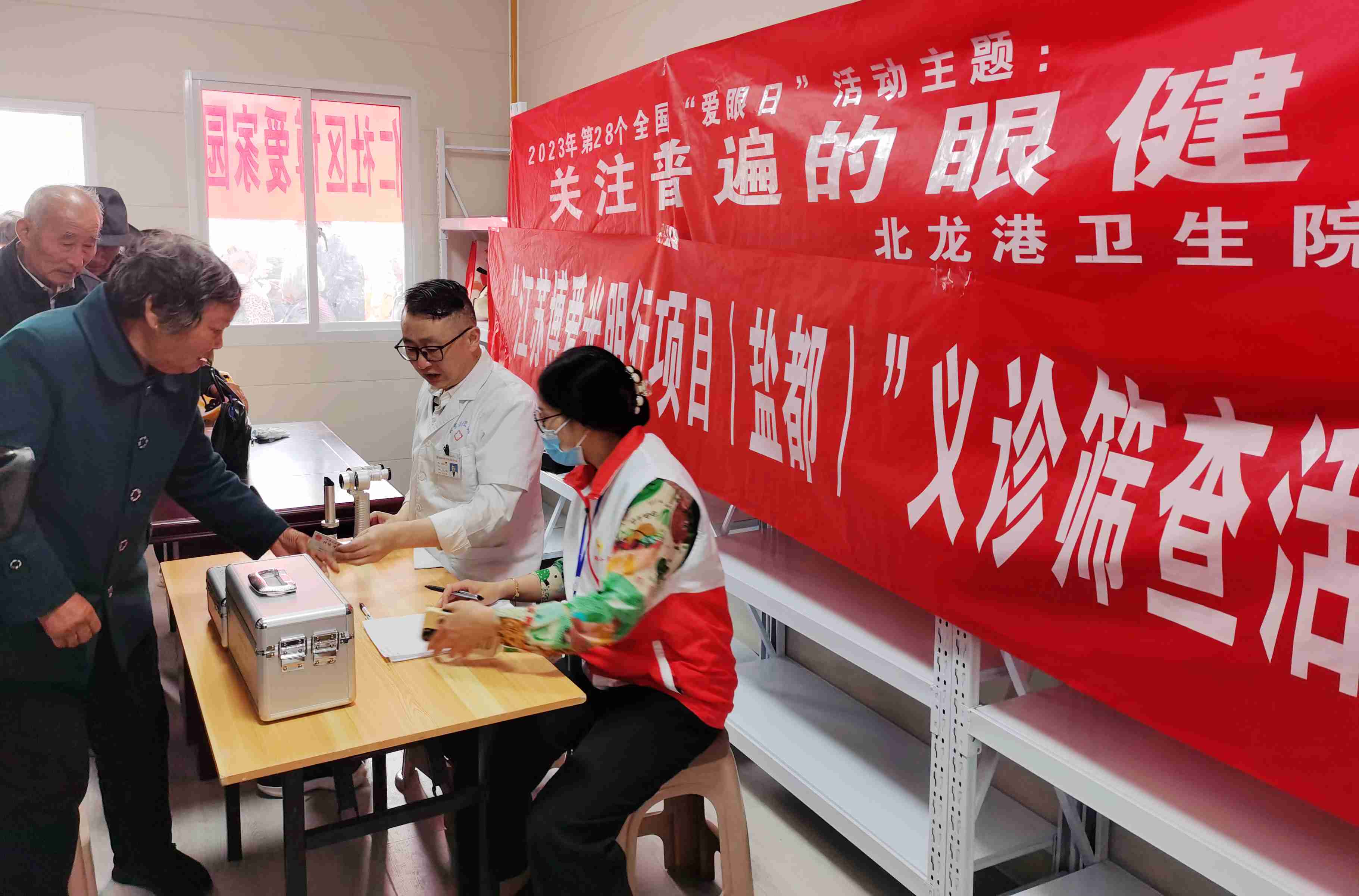 服务现场 (2)(1).jpg