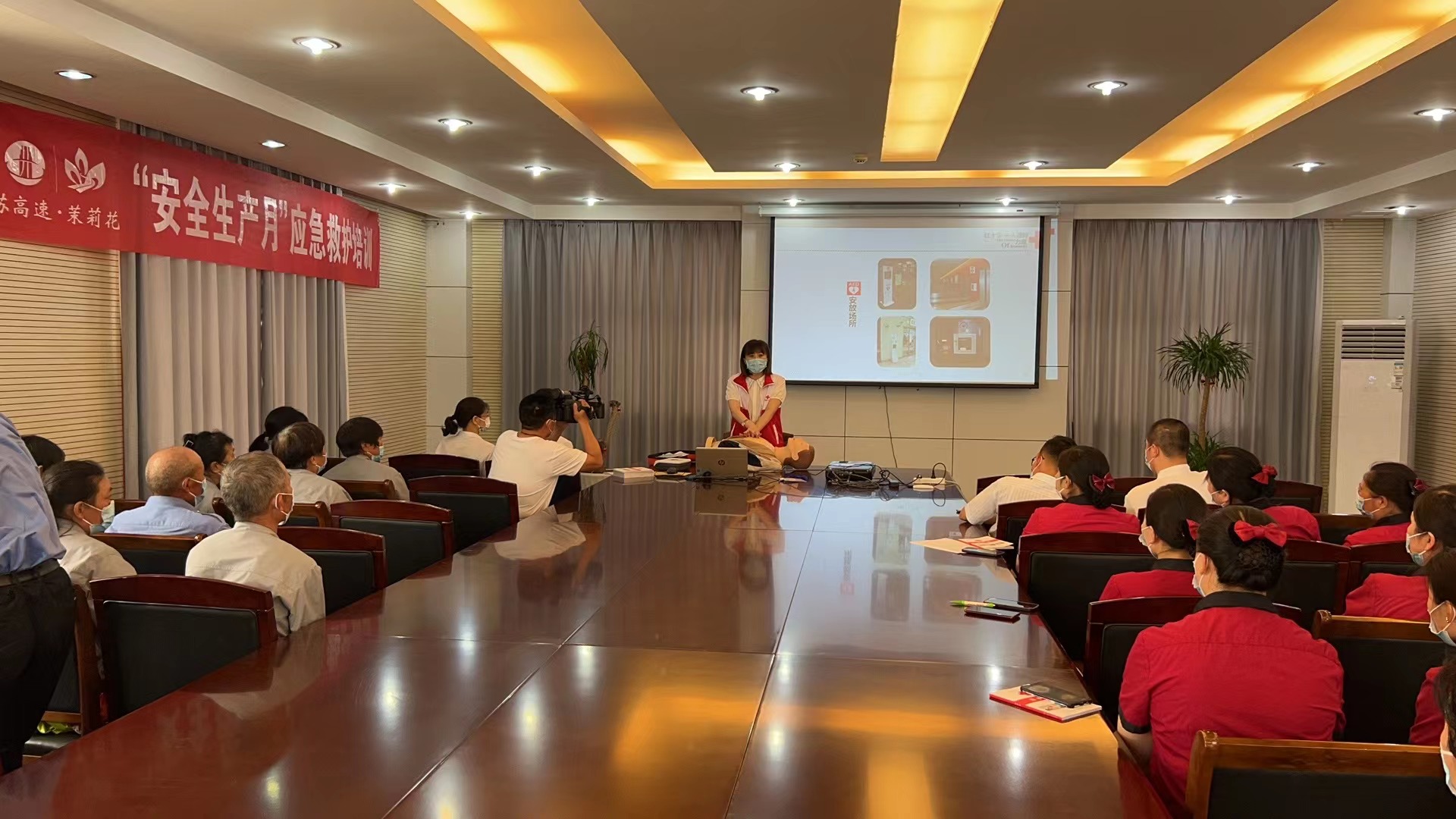 活动图2.jpg