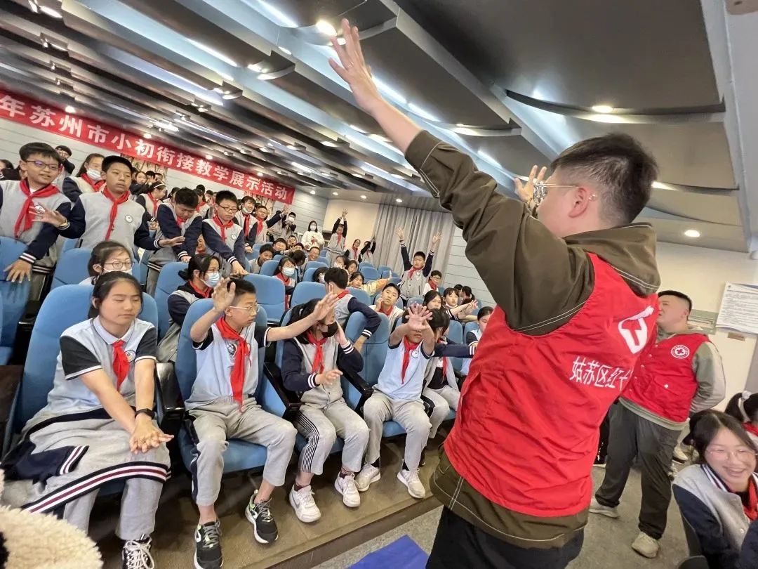 救护培训进学校--平直3.jpg