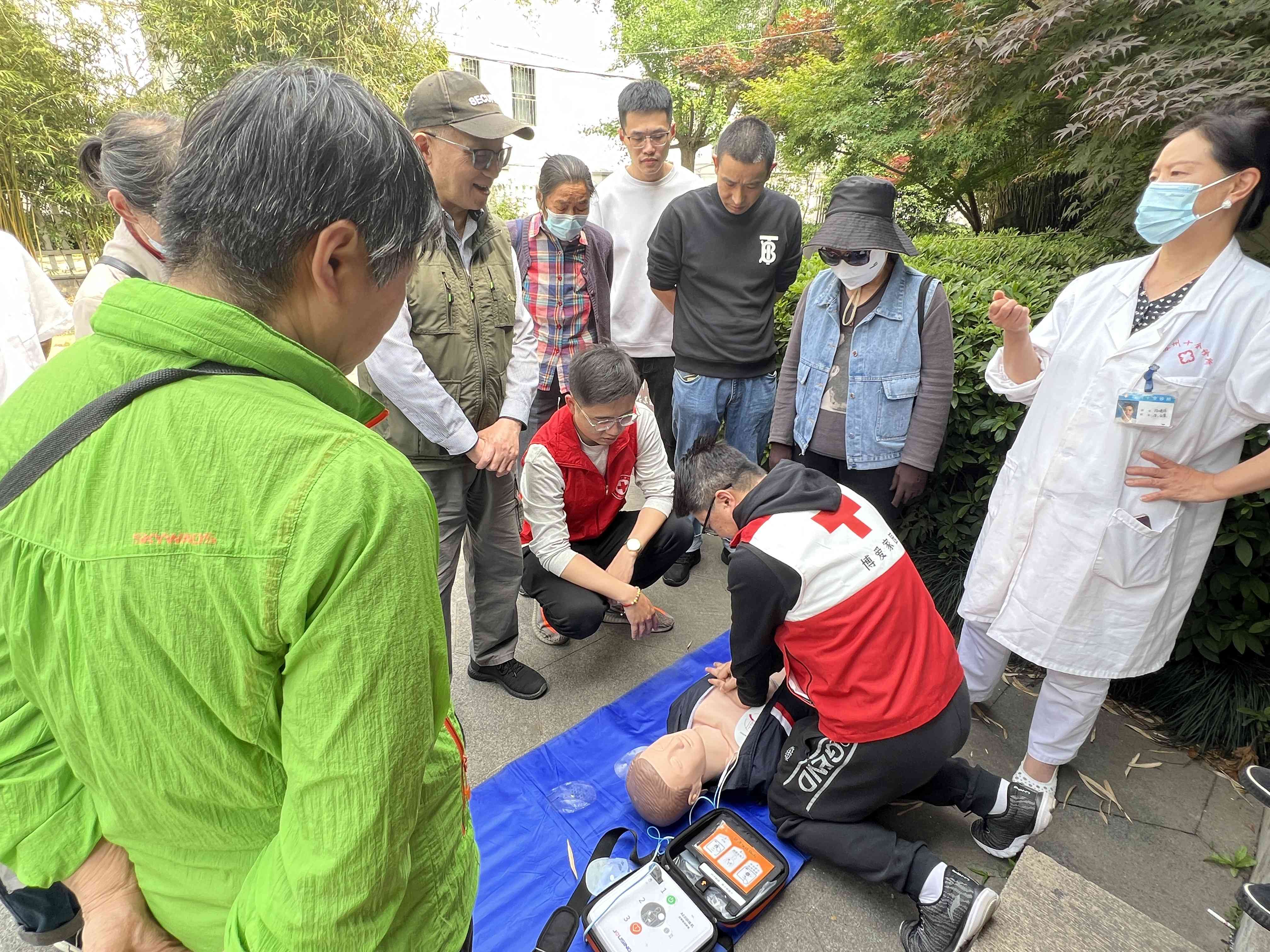 沧浪亭小游园救护培训2.jpg