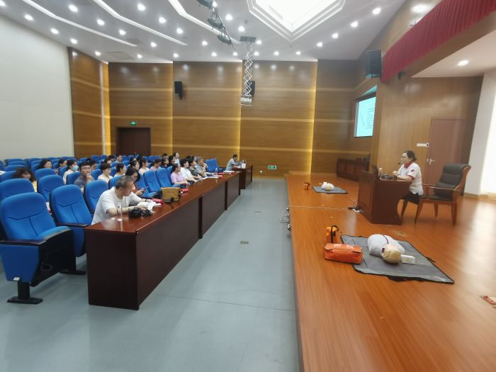 学急救1.jpg
