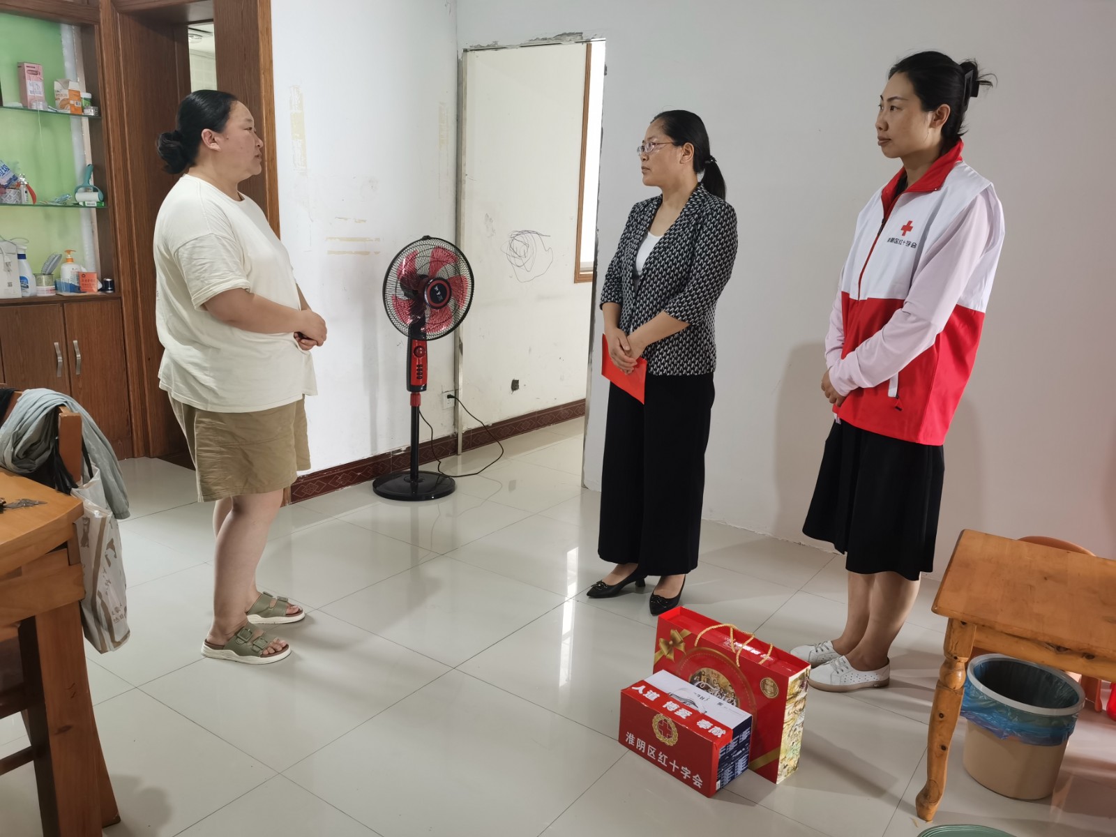 困境患儿.jpg