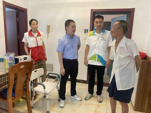 沈家弄慰问2_副本.jpg
