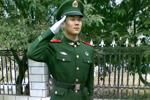 2姬智强 当兵期间照片.jpg
