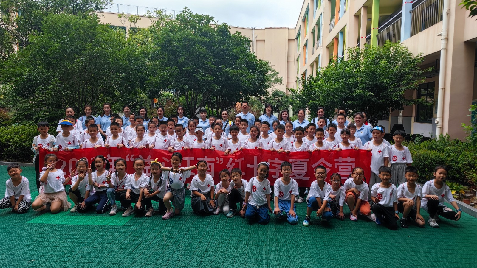 大合影1.jpg