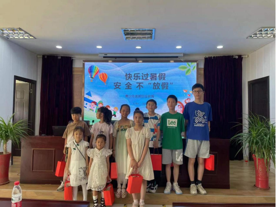 图片c.png